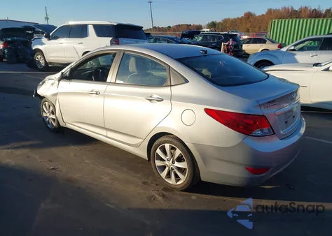 2013 Hyundai Accent Gls z USA, uszkodzony, nr VIN KMHCU4AE0DU453158